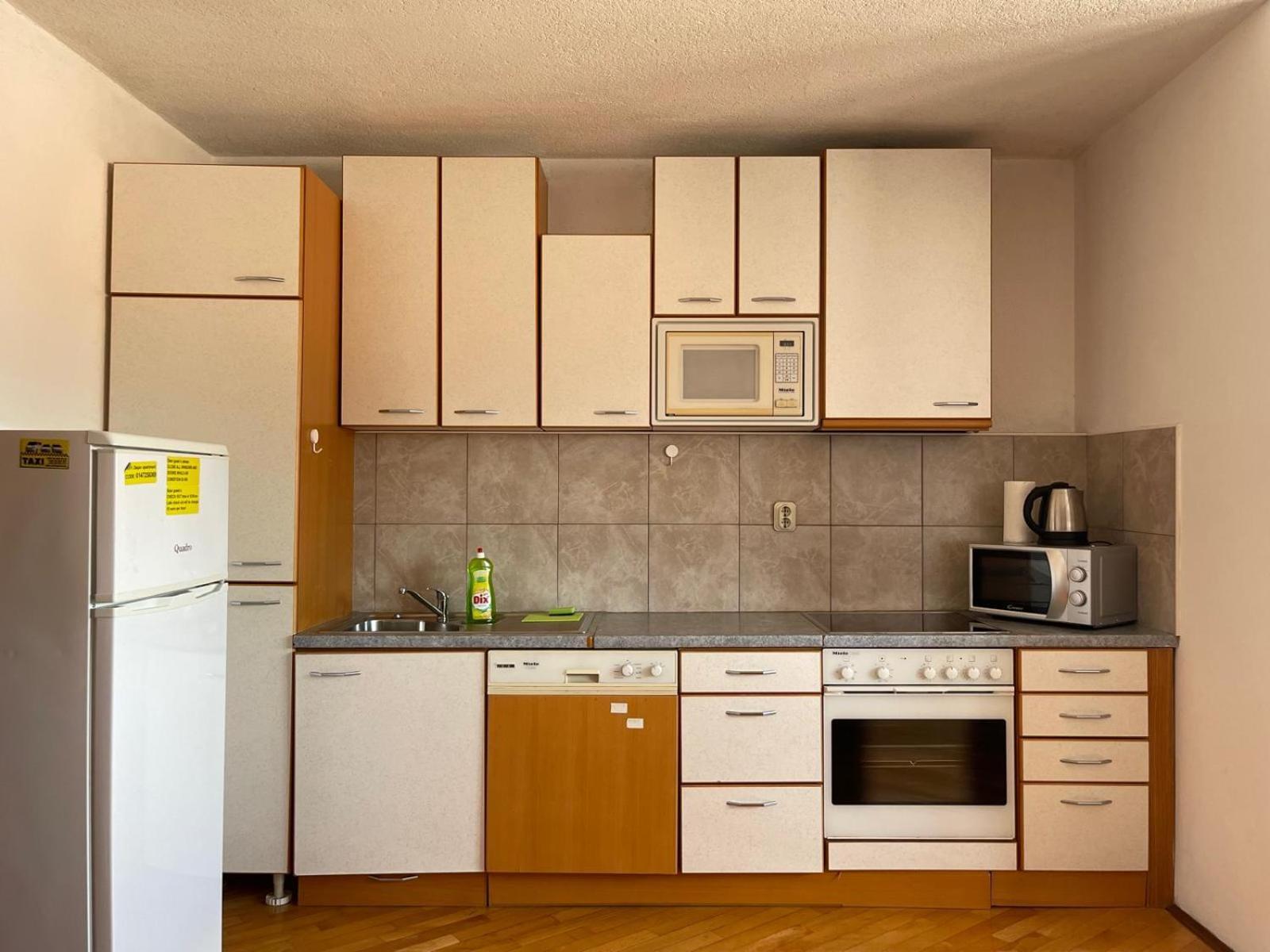 Dejan Apartment-Top Centar Pula Eksteriør billede