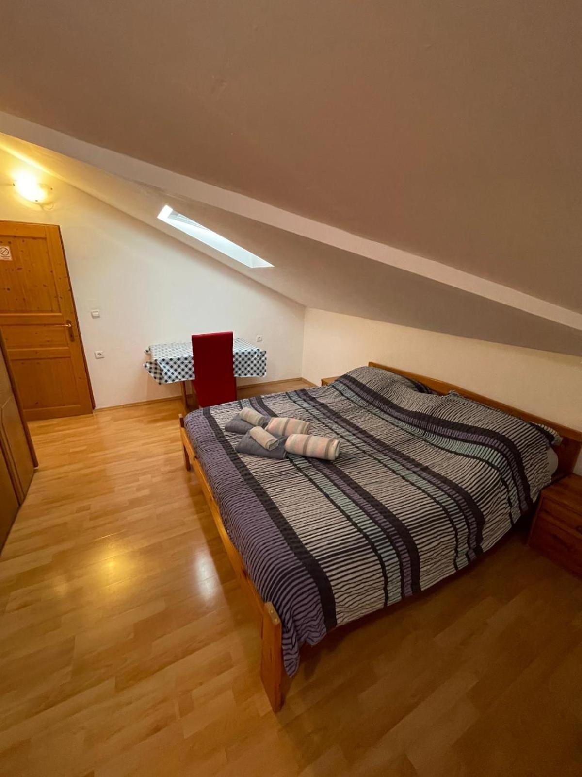 Dejan Apartment-Top Centar Pula Eksteriør billede